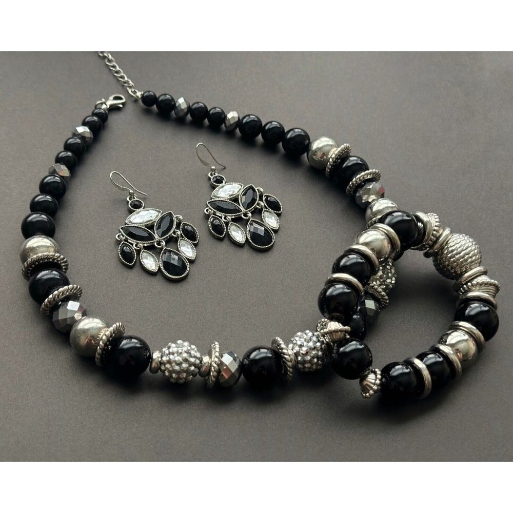VTG Black Glass/Crystal Bead Necklace 18”, Flex Bracelet & Drop Earrings Set